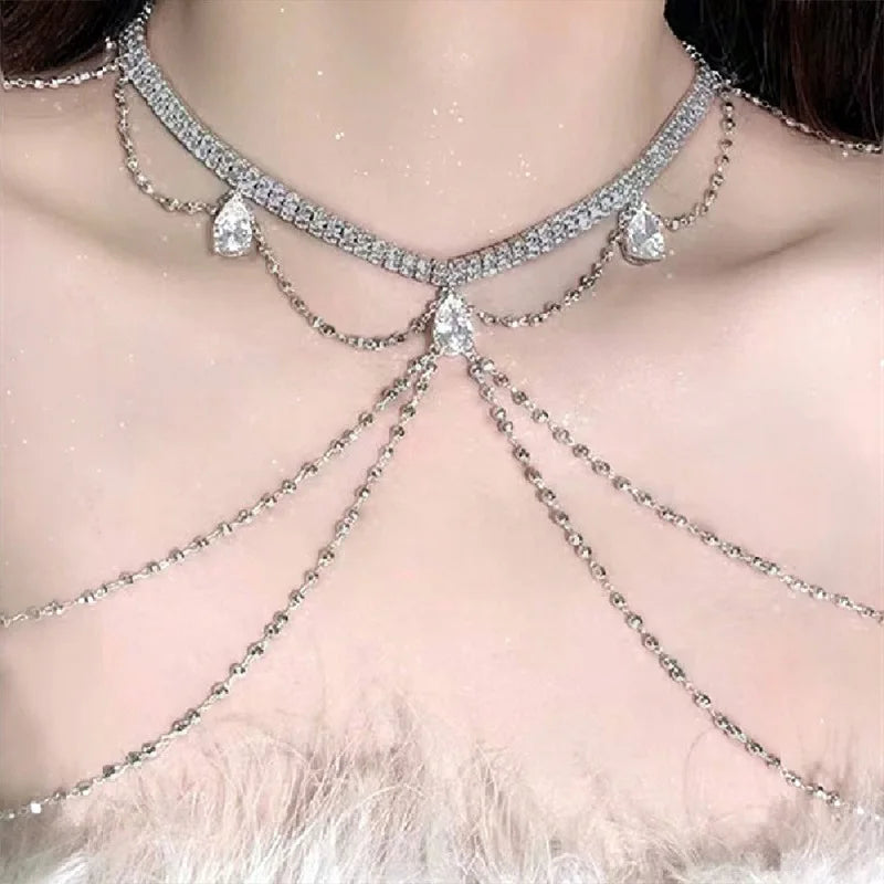 Minimalist Sequin Chest Chain – Light Luxury Body Jewelry